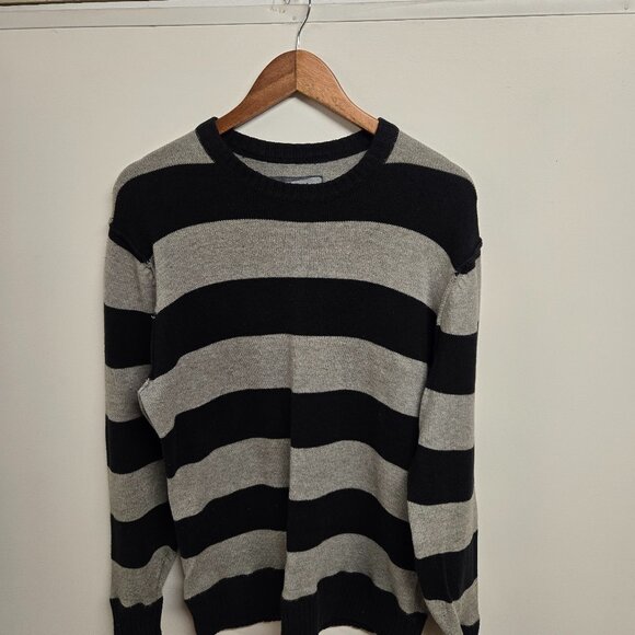 Men's Black and White Striped Brody Sweater (21" ptp) - Picture 3 of 6